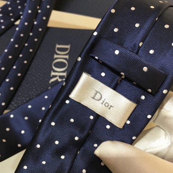 🚢🚢Dior Men's CD Embroidered Blue True Silk Tie - Picture 6 of 6